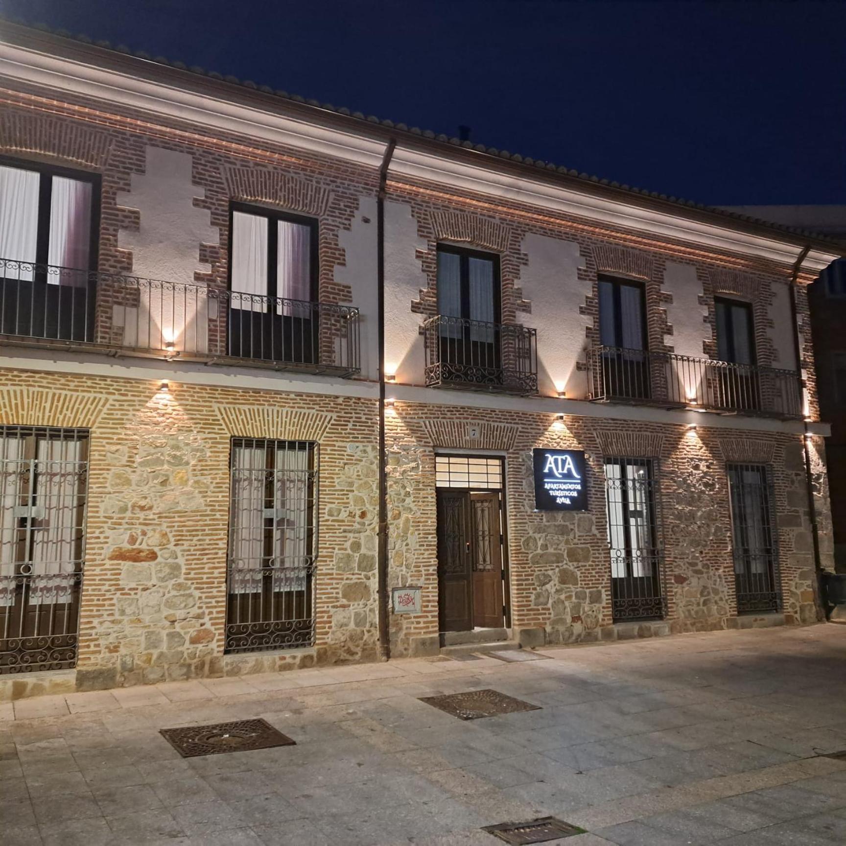 Apartamentos Turisticos Avila Puerta De La Santa 2-1 Exteriér fotografie